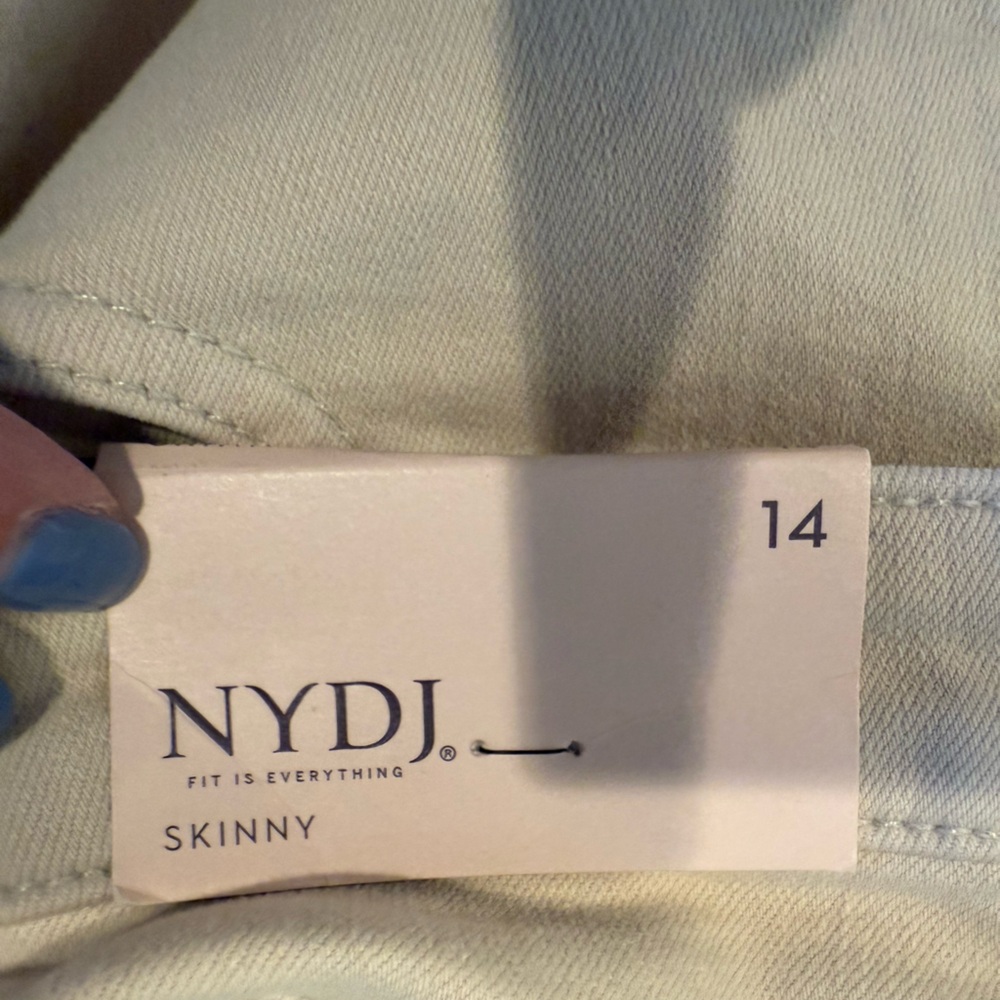 NWT NYDJ - Ami‎ Skinny Legging Jeans Raw Hem - Feather Size 14 - Picture 7 of 8